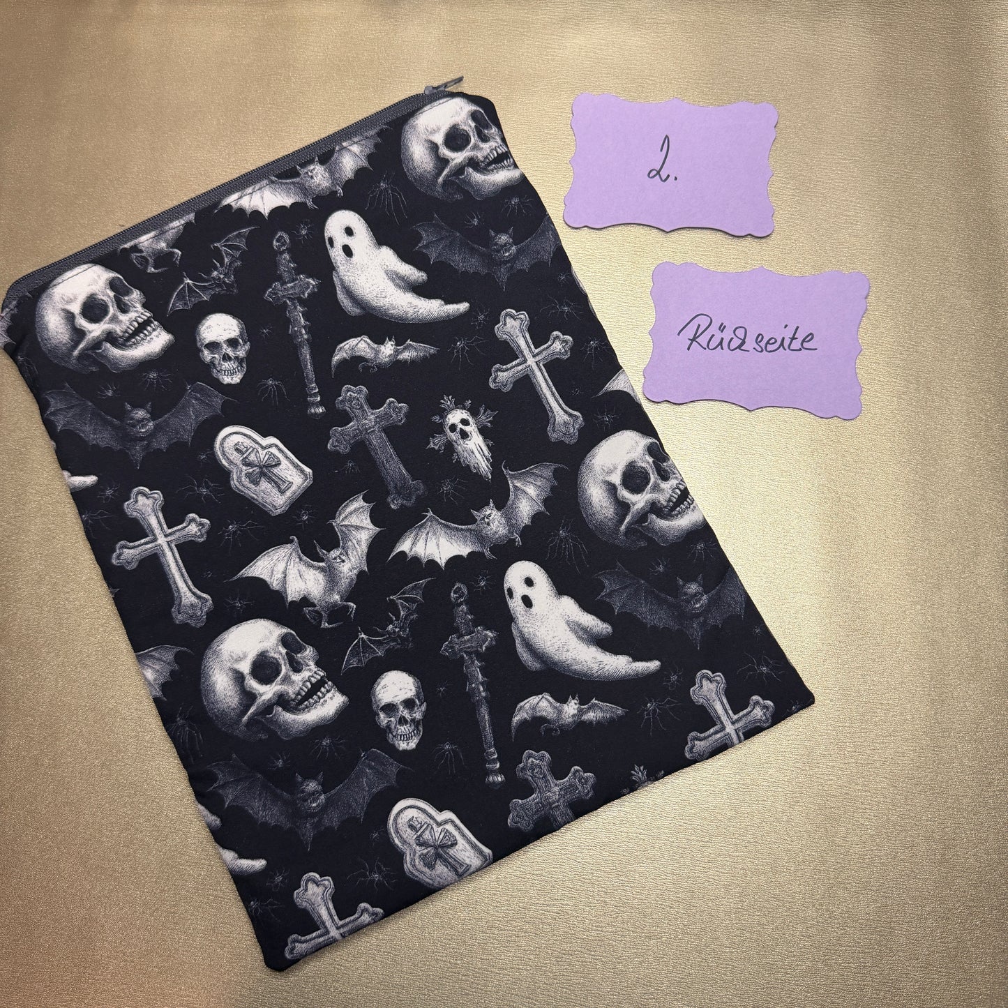 Buchbeutel mit Reißverschluss - Totenkopf 4 - schwarz/weiß